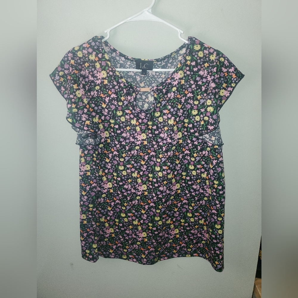 LC Floral Top